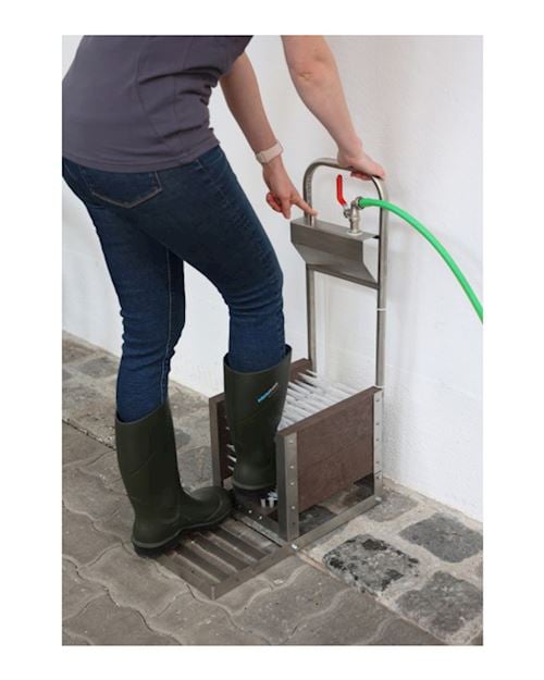 Boot Cleaner With Brushes - Pre Disinfecting 